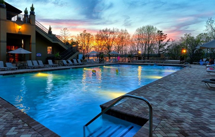 legacy-lodge-pool